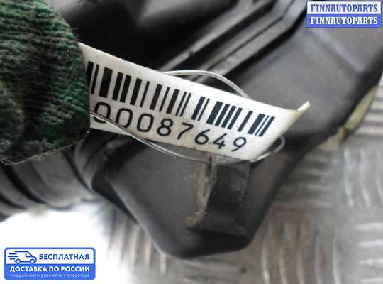 Корпус воздушного фильтра на Mercedes-Benz C (W203)