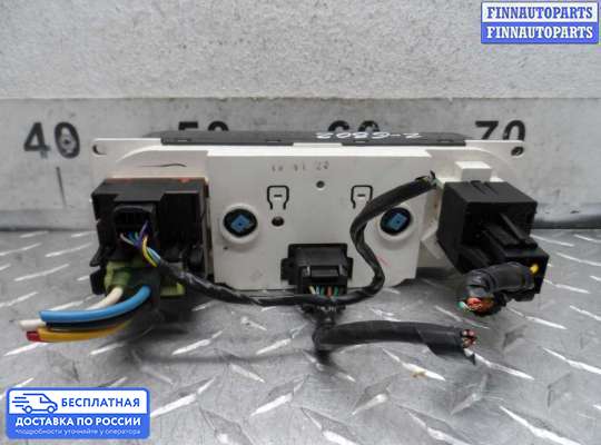 Блок управления печкой на Ford Explorer IV (U251)