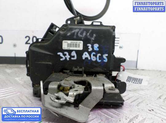 Замок боковой двери на Audi A6 (C5)