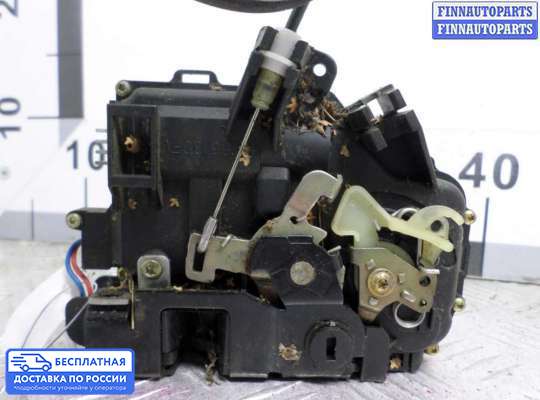 Замок боковой двери на Audi A6 (C5)