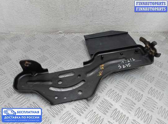 Кронштейн бампера на Infiniti QX56 (JA60)
