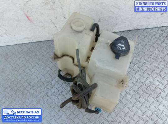 Бачок омывателя на Hummer H3