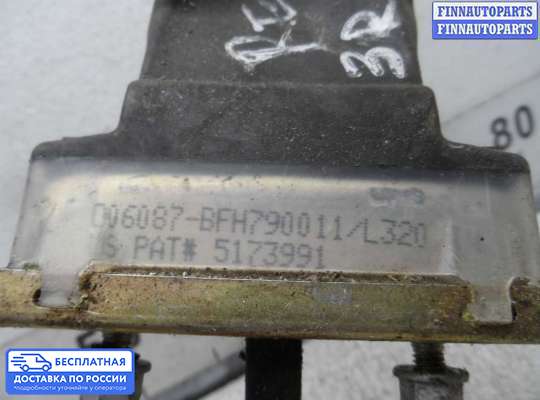 Ограничитель двери на Range Rover III (LM, L322)