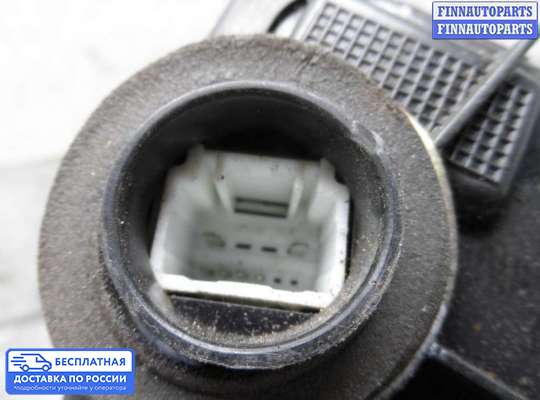 Замок боковой двери на Toyota Camry XV40