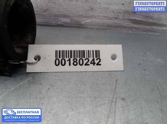 Патрубок (трубка, шланг) на Volkswagen Transporter T5