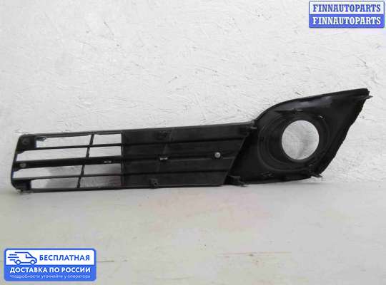 Решетка (заглушка) бампера на Toyota Camry XV50