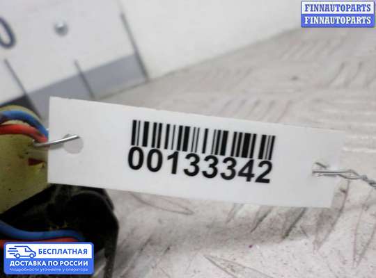 Замок боковой двери на Volkswagen Jetta V (1K)