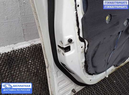 Петля двери на Subaru Tribeca