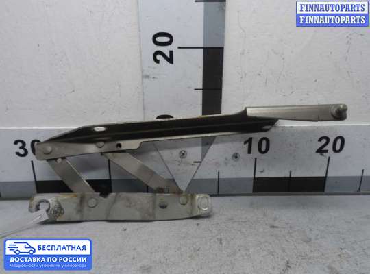 Петля капота на Jeep Cherokee II / Liberty (KJ)