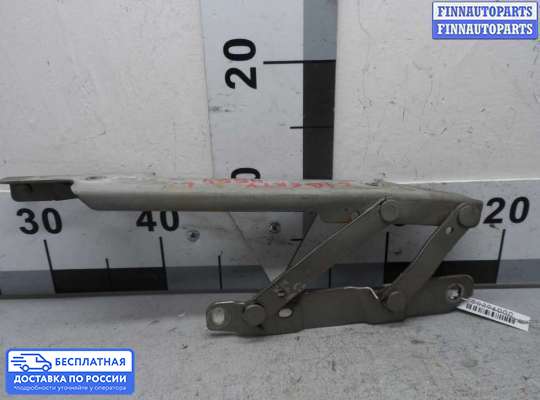 Петля капота на Jeep Cherokee II / Liberty (KJ)