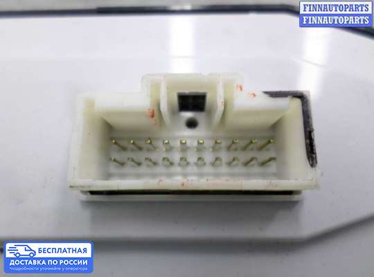 Блок управления стеклоподъёмниками на Hyundai Santa Fe III (DM, NC)