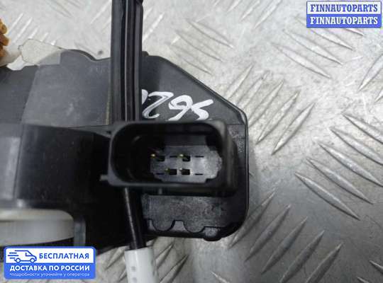 Замок боковой двери на Opel Insignia