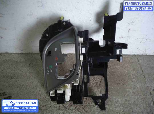 Консоль салона на Toyota Venza (GV10)