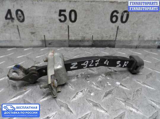 Ограничитель двери на Toyota Camry XV40