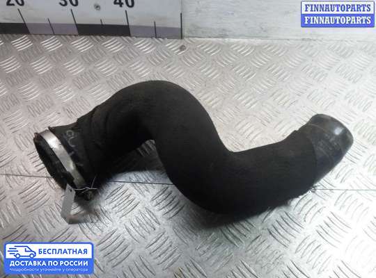 Воздухозаборник на Infiniti QX56 (JA60)