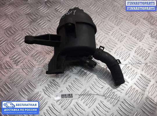 Бачок гидроусилителя на Mercedes-Benz C (W203)