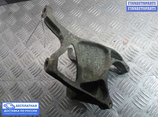 Кронштейн ДВС (лапа) на Audi A8 (D3, 4E)