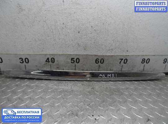 Планка подсветки номера на Toyota Camry XV30