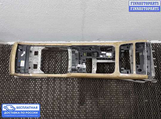 Подлокотник на Audi A8 (D4, 4H)