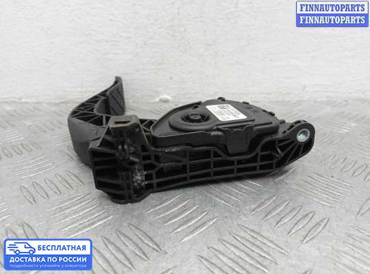 Педальный узел (педаль) на Audi Q5 (8R)