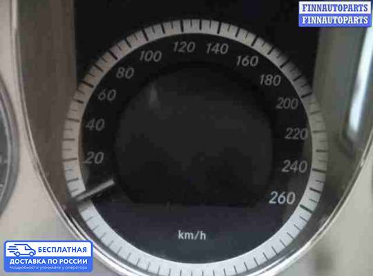 Щиток приборов на Mercedes-Benz C (W204)