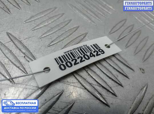 Петля капота на Volkswagen Touareg I (7L)
