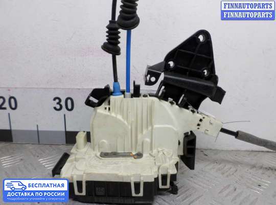 Замок боковой двери на Mercedes-Benz C (W204)