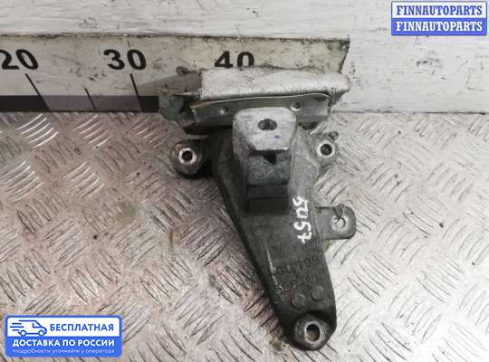 Кронштейн ДВС (лапа) на Audi A6 (C7)