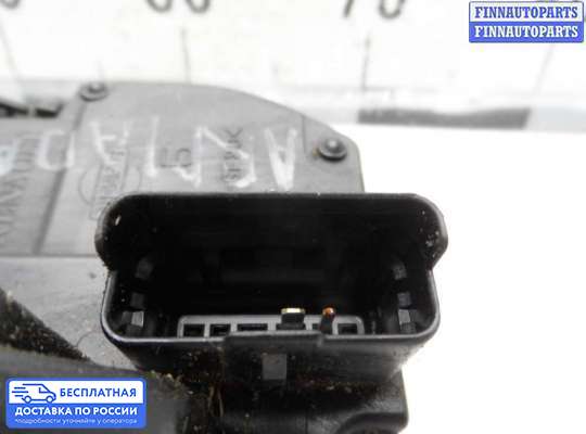 Замок боковой двери на Infiniti QX56 (JA60)
