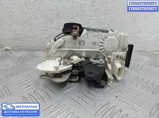 Замок боковой двери на Dodge Caliber