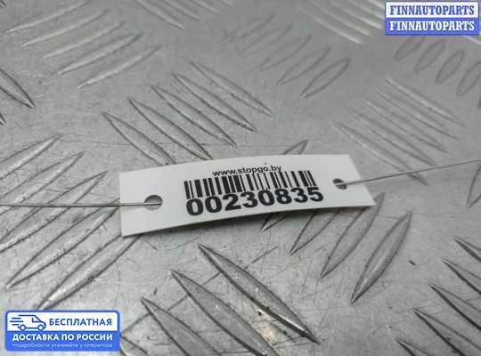Петля капота на Volkswagen Touareg I (7L)
