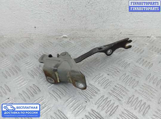 Петля капота на Mazda CX-7