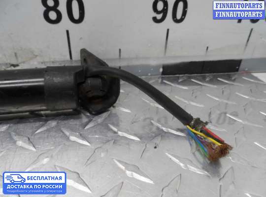 Амортизатор крышки багажника на Hyundai Santa Fe III (DM, NC)