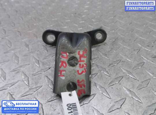 Петля двери на Hyundai Santa Fe II (CM)