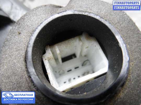 Замок боковой двери на Toyota Camry XV40