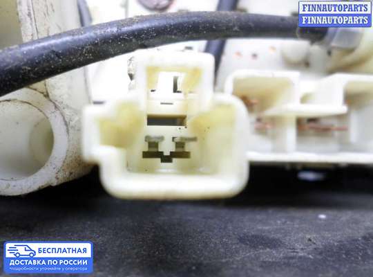 Блок управления печкой на Toyota Matrix I (E13)