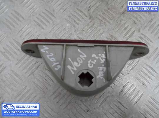 Фонарь (стоп-сигнал) центральный на Chrysler Neon II