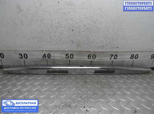 Планка подсветки номера на Toyota Camry XV30