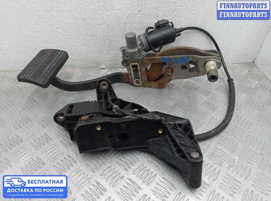 Педальный узел (педаль) на Chevrolet Tahoe (GMT900)