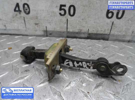 Ограничитель двери на Toyota Camry XV30