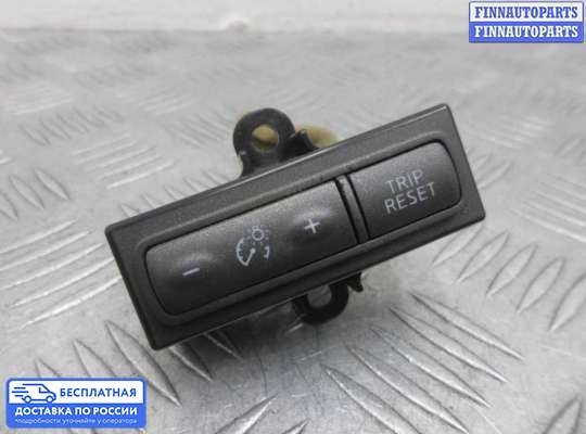 Кнопки на Infiniti Q50 (V37)