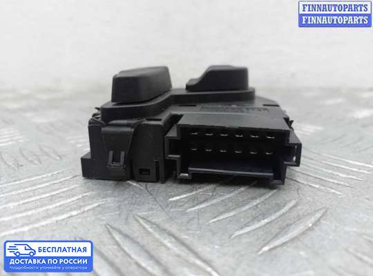 Кнопки на Mercedes-Benz C (W204)