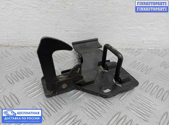 Замок капота на Volkswagen Touareg I (7L)