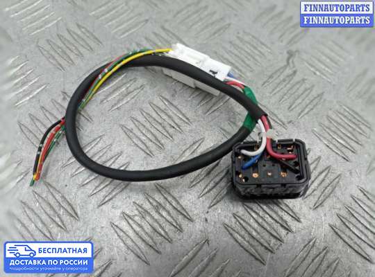 Кнопки на Infiniti Q50 (V37)