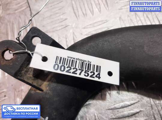 Патрубок (трубка, шланг) на Volkswagen Transporter T5