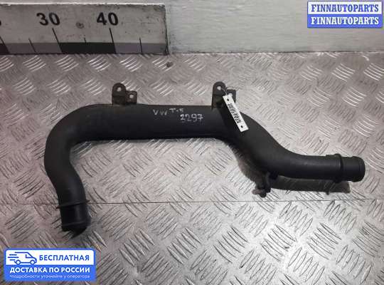 Патрубок (трубка, шланг) на Volkswagen Transporter T5