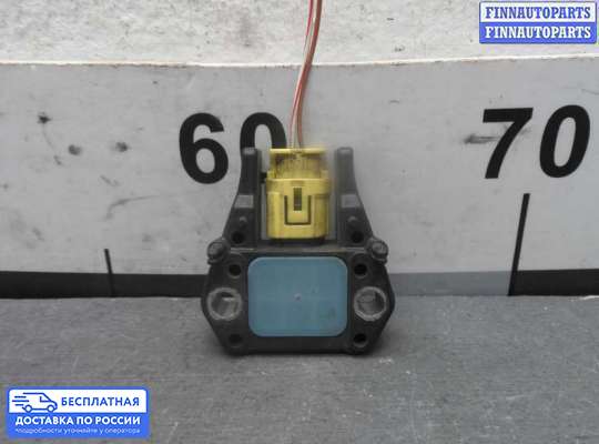 Датчик удара (Airbag) на Toyota FJ Cruiser