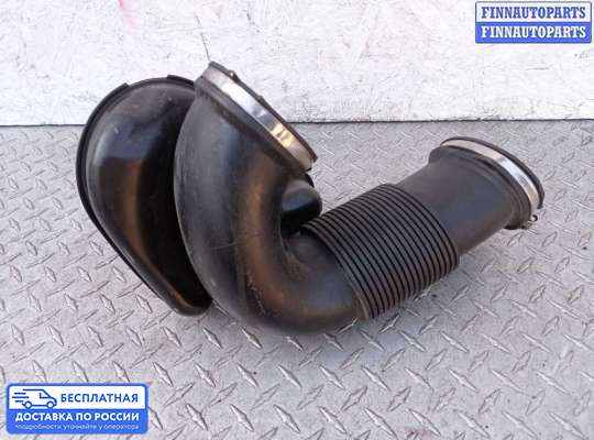 Корпус воздушного фильтра на BMW X5 (E70)