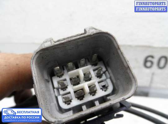 Замок боковой двери на Toyota Harrier II (U30W)