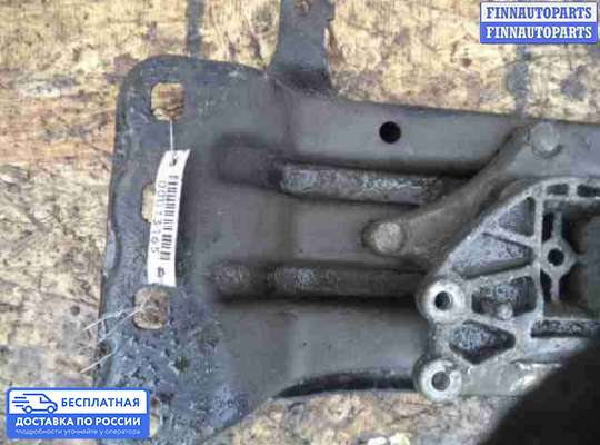 Подушка КПП на Mercedes-Benz C (W204)